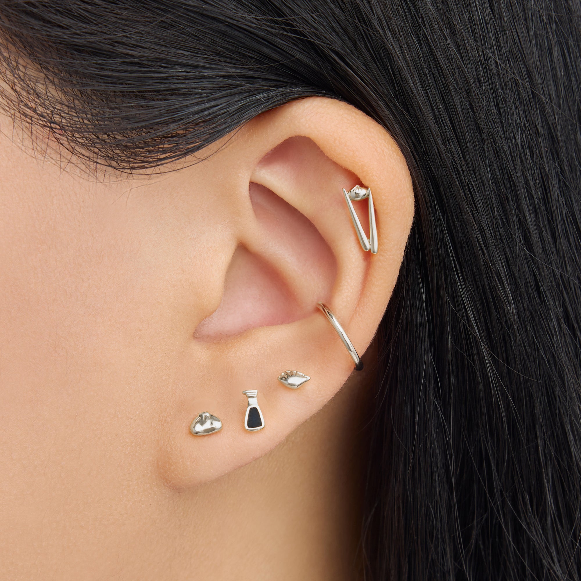 Black Vinegar Flatback Stud - STUDS